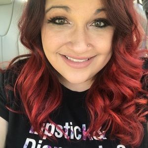 Meet your Posher, Stephany